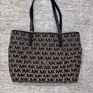 Michael Kors Hand bag tan black tote